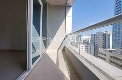 Apartment - 1 Bedroom - 2 Bathrooms for rent in Al Mamzar Plaza - Al Taawun Street - Al Taawun - Sharjah