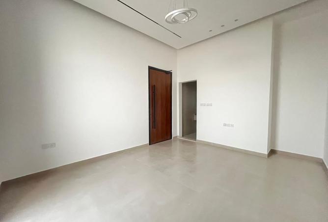 127933363 - Property Image 3