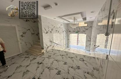 عمارة بالكامل - 7+ - 7+ للبيع في أبراج الراشدية - الراشدية - عجمان وسط المدينة - عجمان