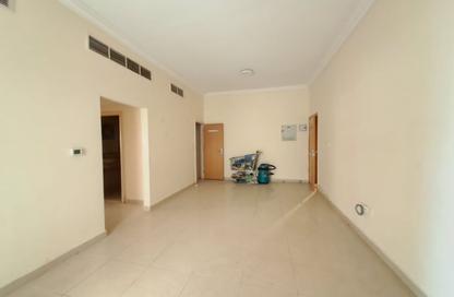 Apartment - 2 - 2 for rent in Muwailih Building - Muwaileh - Sharjah
