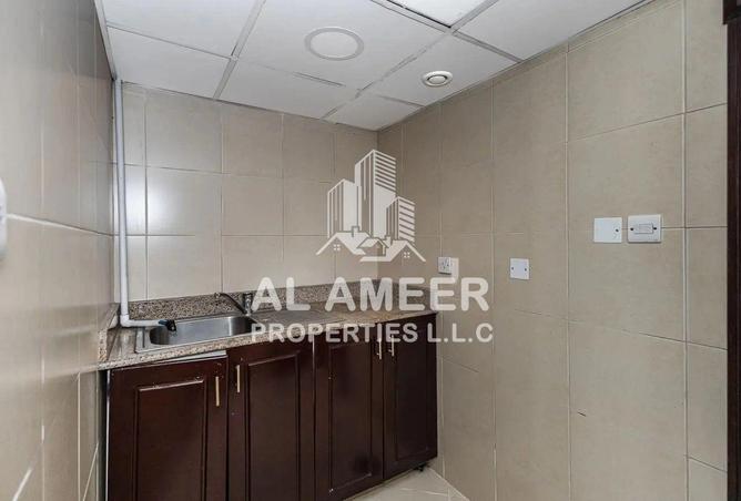 74252329 - Property Image 3