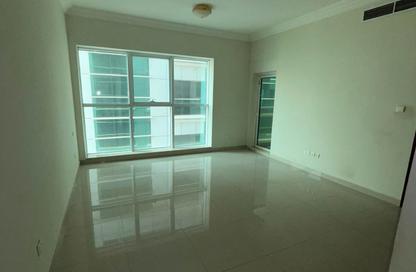 Apartment - 3 Bedrooms - 4 Bathrooms for rent in Crystal Plaza - Al Majaz 1 - Al Majaz - Sharjah