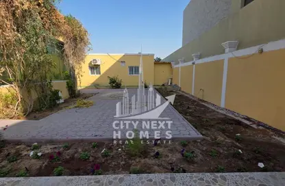 Villa - 4 Bedrooms - 5 Bathrooms for rent in Al Muhaisnah 1 - Al Muhaisnah - Dubai