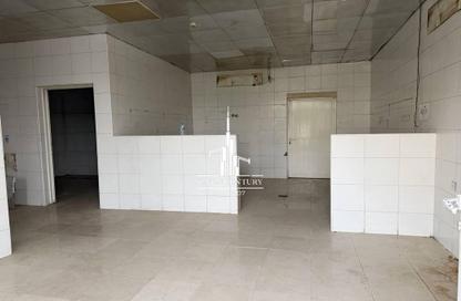 Shop - Studio - 1 Bathroom for rent in Building L12 - Greece Cluster - International City - Dubai