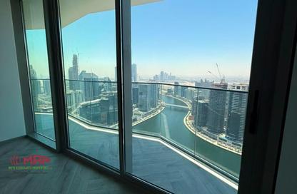 Apartment - 1 - 2 for rent in Peninsula Three - Peninsula - Business Bay - Dubai