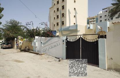 Villa - 4 Bedrooms - 2 Bathrooms for sale in Al Rumailah building - Al Rumailah 2 - Al Rumaila - Ajman