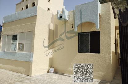 Villa - 4 Bedrooms - 2 Bathrooms for sale in Al Rumailah building - Al Rumailah 2 - Al Rumaila - Ajman