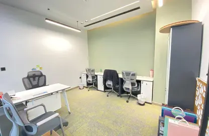 Office Space - Studio - 4 Bathrooms for rent in Health care City - Dubai Healthcare City - Bur Dubai - Dubai