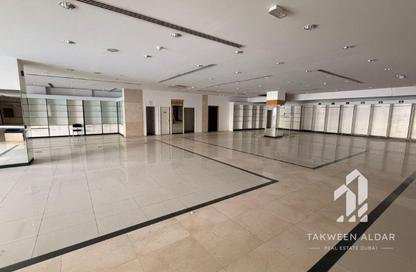Retail - Studio - 1 Bathroom for rent in Al Majaz 1 - Al Majaz - Sharjah