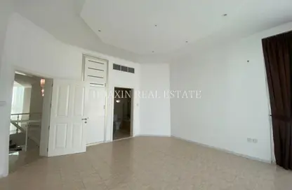 فيلا - 5 غرف نوم - 6 حمامات للايجار في فلل الجميرا 2 - جميرا 2 - جميرا - دبي