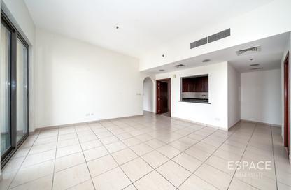 Apartment - 2 Bedrooms - 3 Bathrooms for sale in Shams 2 - Shams - Jumeirah Beach Residence - Dubai