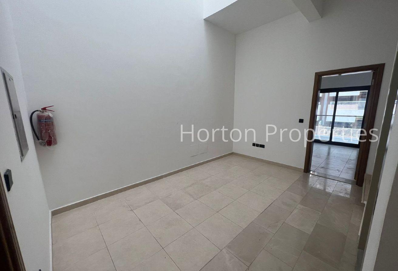 SPACIOUS 4 BR VILLA I MAID ROOM I PRIVATE ELEVATOR photo 12