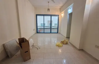 Apartment - 2 Bedrooms - 2 Bathrooms for rent in Al Butina 9 Building - Al Butina - Sharjah