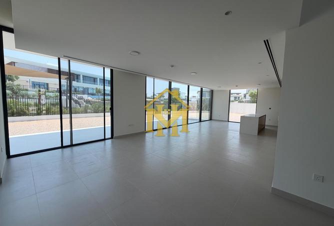 111426809 - Property Main Image