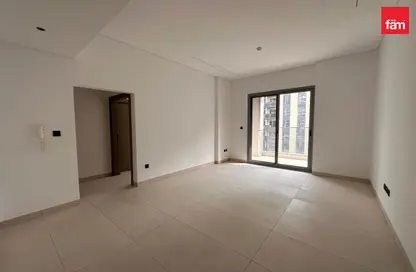Apartment - 1 Bedroom - 2 Bathrooms for rent in Ayhaco 7 - Jumeirah Garden City - Al Satwa - Dubai