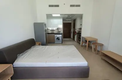 شقة - 1 حمام للايجار في عزيزي بلازا - الفرجان - دبي