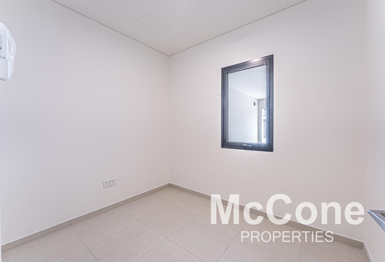 Landscaped 3BR | Flexible Landlord | Spacious photo 5