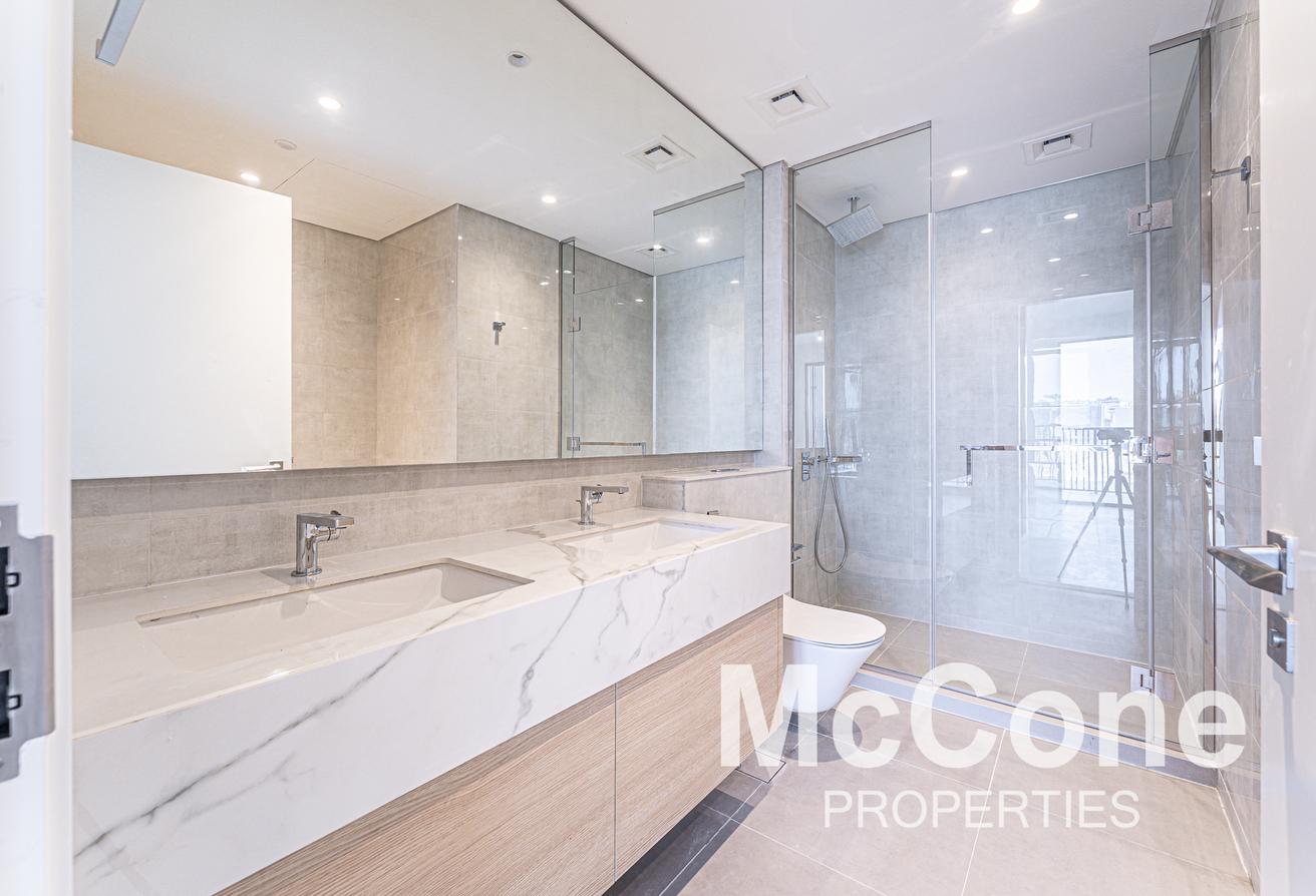 Landscaped 3BR | Flexible Landlord | Spacious photo 16