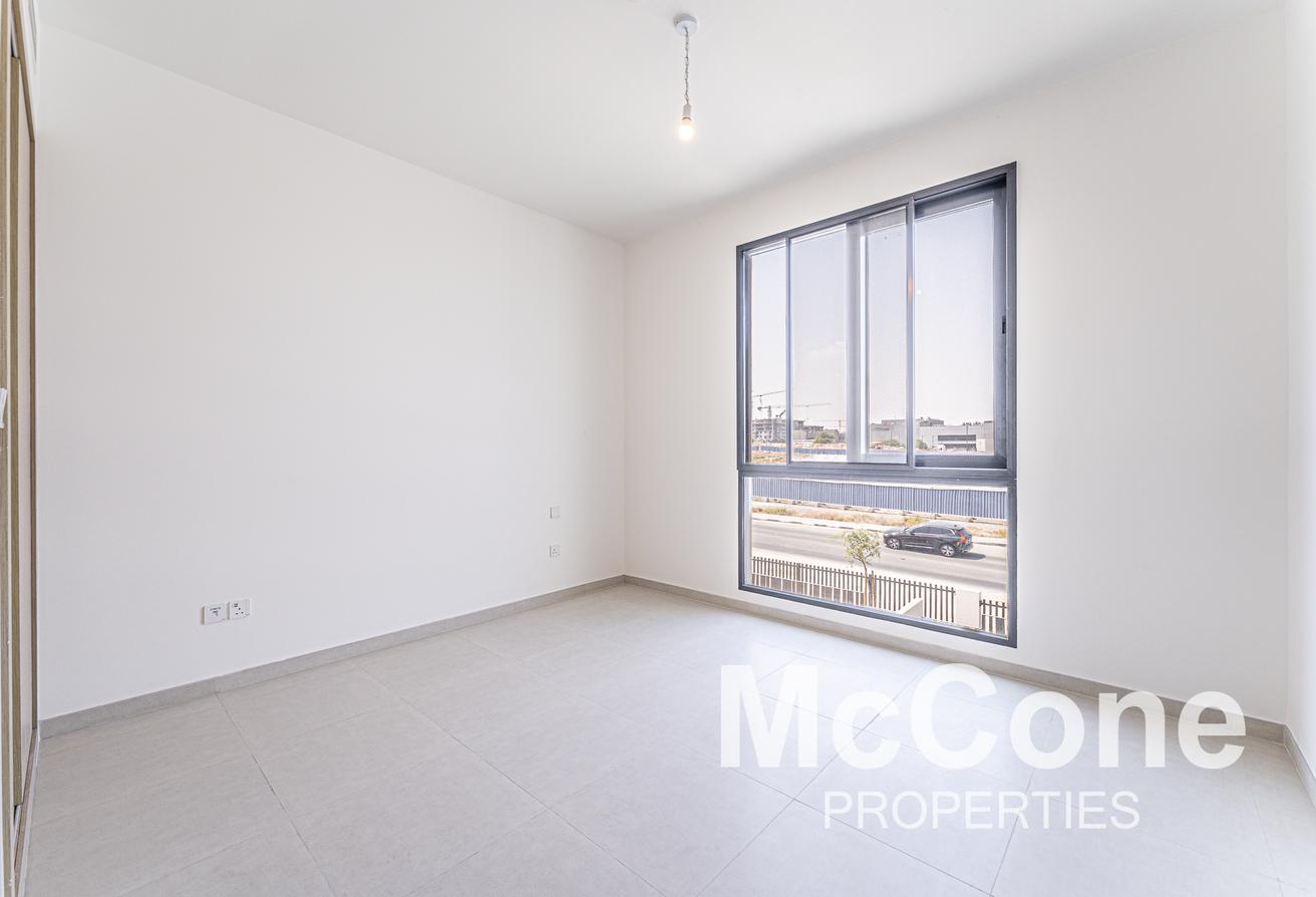 Landscaped 3BR | Flexible Landlord | Spacious photo 7