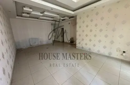 Apartment - 2 Bedrooms - 2 Bathrooms for rent in New Al Taawun Road - Al Taawun - Sharjah