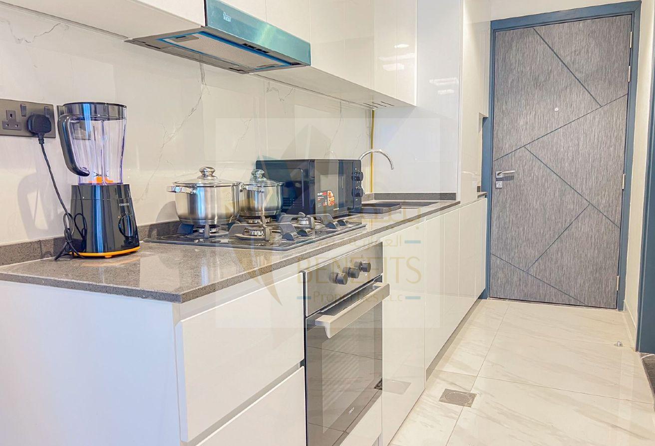 FULLY FURNISHED | SPACIOUS UNIT | CALL NOW TO VIEW photo 12