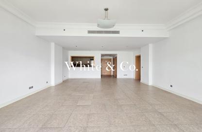 Apartment - 2 Bedrooms - 2 Bathrooms for rent in Al Das - Shoreline Apartments - Palm Jumeirah - Dubai