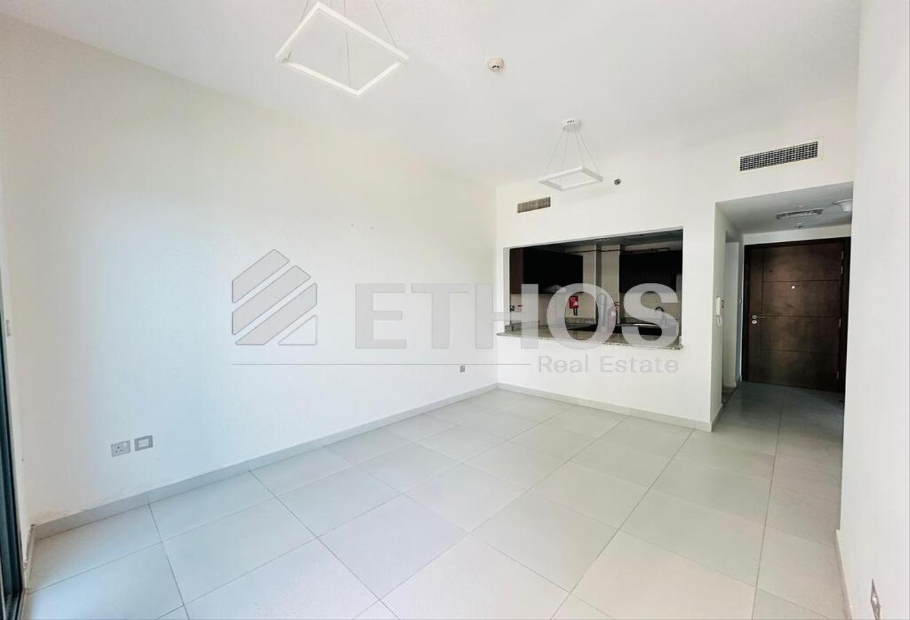 Closed Kitchen | Multiple Cheques | High Floor photo 4