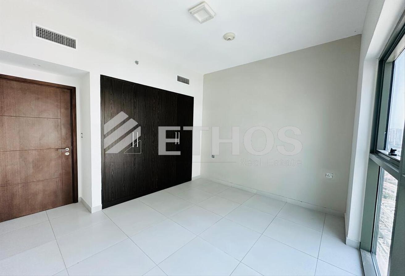 Closed Kitchen | Multiple Cheques | High Floor photo 5