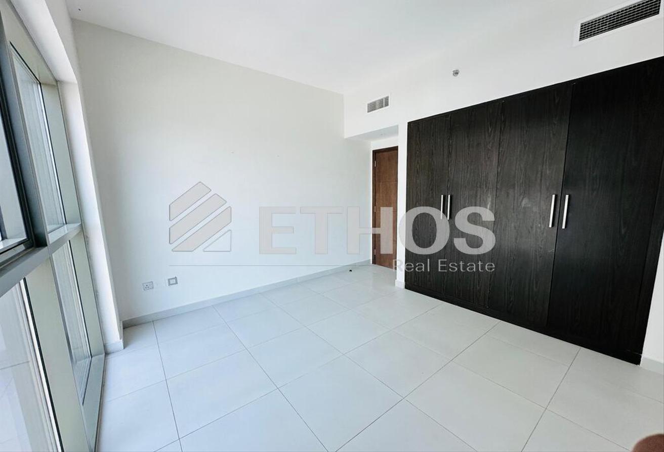 Closed Kitchen | Multiple Cheques | High Floor photo 8