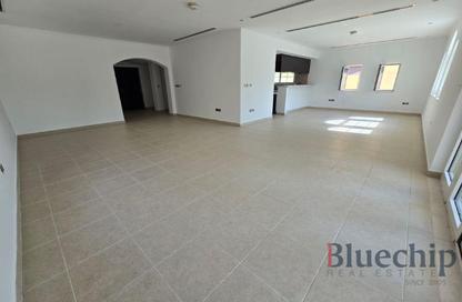 Villa - 3 Bedrooms - 3 Bathrooms for rent in District 6 - Jumeirah Park - Dubai