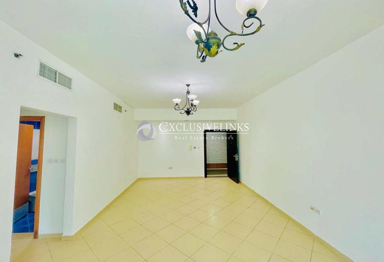 Unfurnished | SZR & JLT Views | Available 1st Oct photo 6
