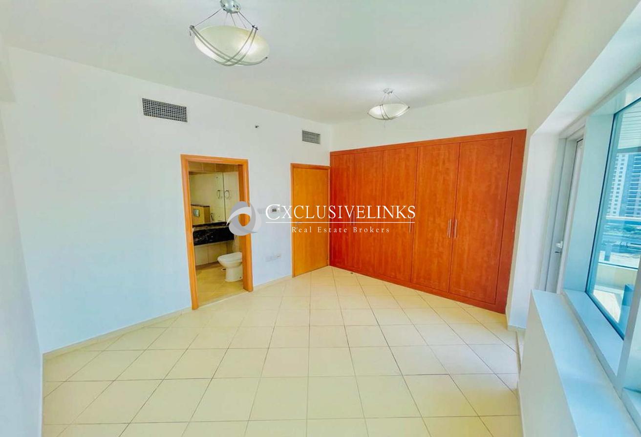 Unfurnished | SZR & JLT Views | Available 1st Oct photo 8