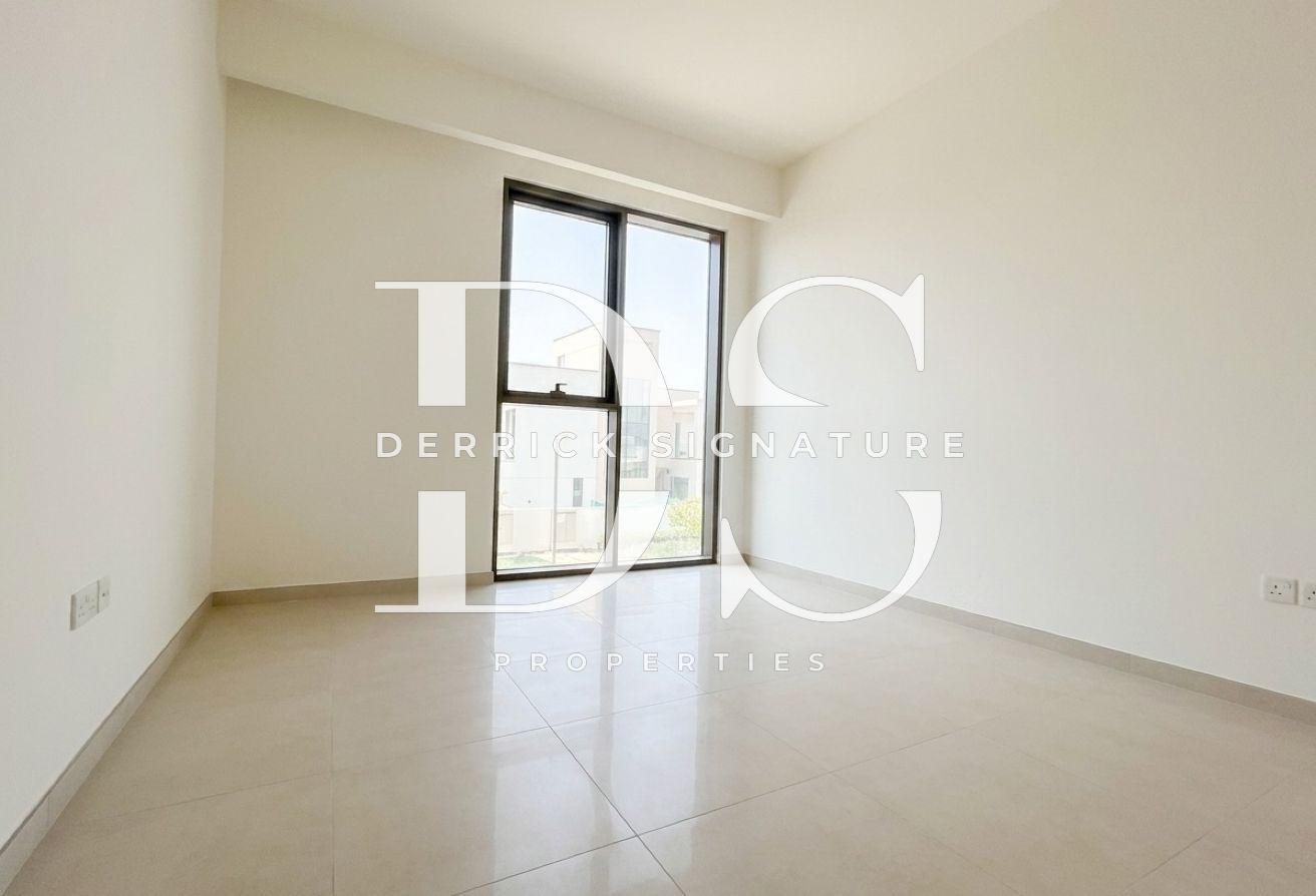 Park-Backing | 5-Bed Villa | Rooftop Terrace photo 18