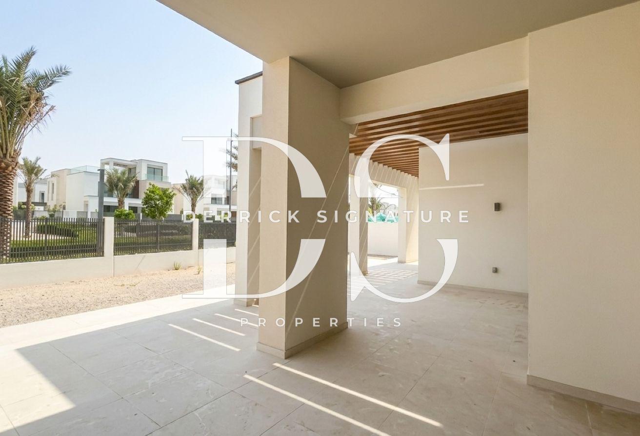 Park-Backing | 5-Bed Villa | Rooftop Terrace photo 11