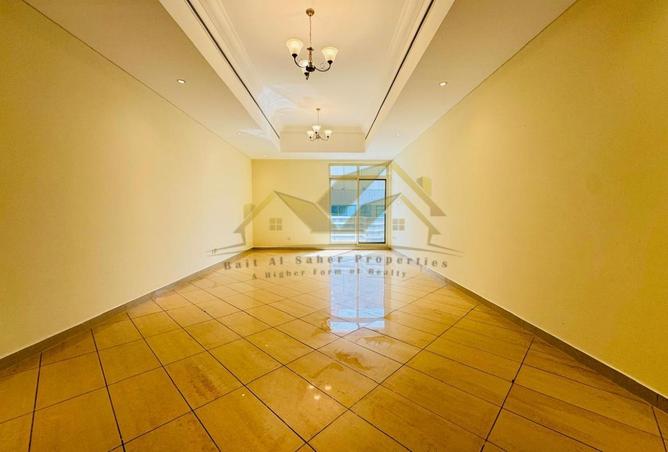 83662567 - Property Image 3