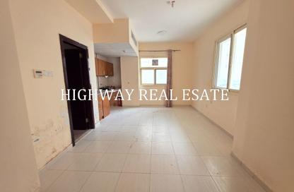 Apartment - Studio - 1 Bathroom for rent in Muwailih Building - Muwaileh - Sharjah