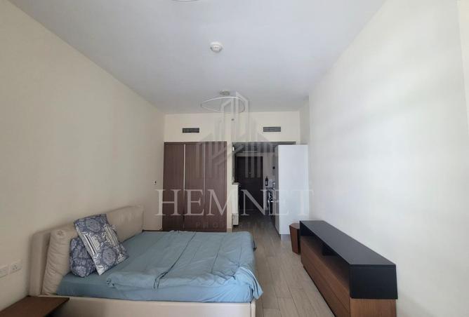 Modern Studio | Private Balcony | Prime Location photo 2