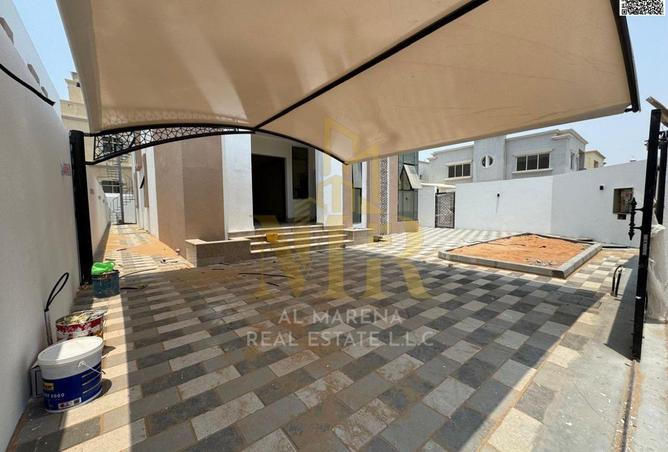 87462613 - Property Image 3