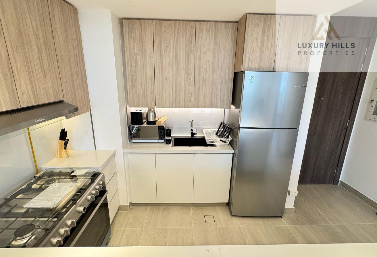 Luxurious 1BHK | Vacant |Fully Furnished photo 6