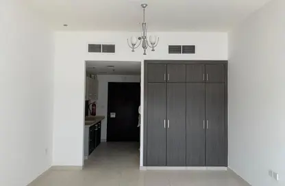 شقة - 1 حمام للبيع في ماي رزدنس - الضاحية 10 - قرية جميرا الدائرية - دبي