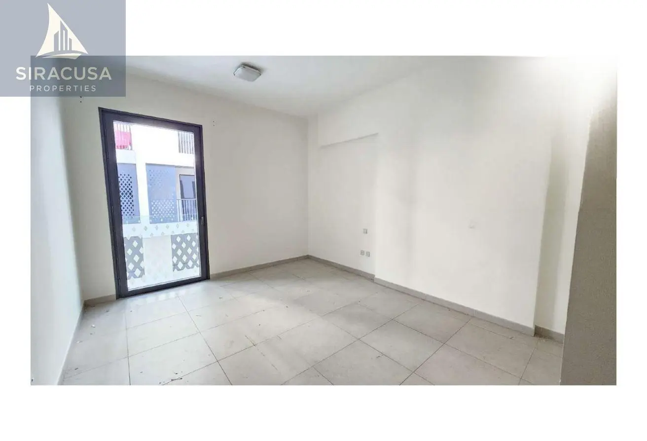 166529503 - Property Main Image