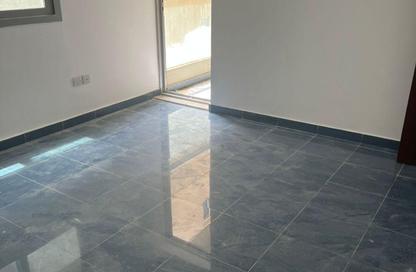 Apartment - 3 Bedrooms - 3 Bathrooms for rent in Al Qulaya'ah - Al Sharq - Sharjah