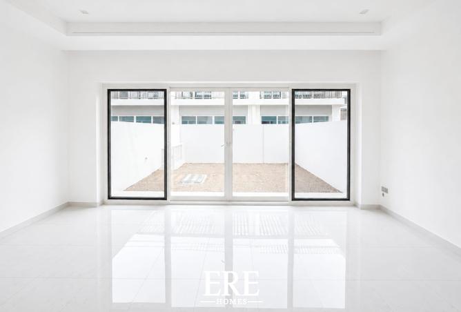 94016570 - Property Image 3