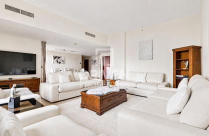 Apartment - 2 Bedrooms - 3 Bathrooms for sale in Bahar 4 - Bahar - Jumeirah Beach Residence - Dubai