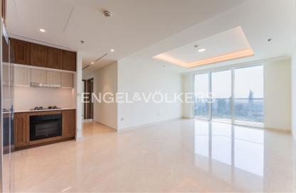 Apartment - 2 Bedrooms - 2 Bathrooms for sale in Palace Beach Residence Tower 2 - Palace Beach Residence - Emaar Beachfront - Dubai Harbour - Dubai
