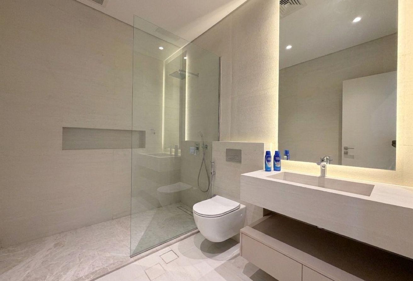 Contemporary Design | Elegant Quality Villa photo 21