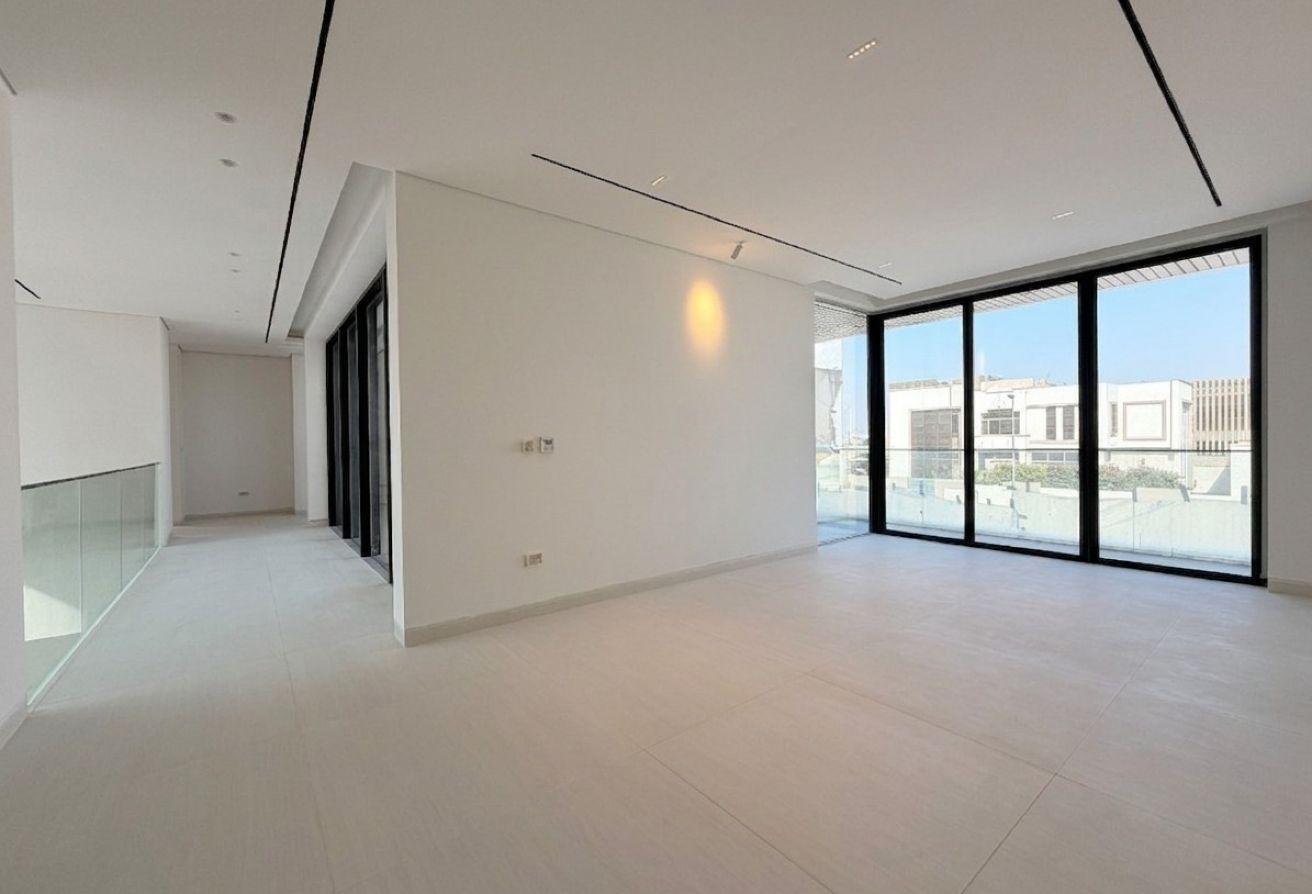 Contemporary Design | Elegant Quality Villa photo 17