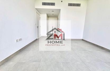 Apartment - 2 Bedrooms - 3 Bathrooms for rent in The Gate - Aljada - Sharjah