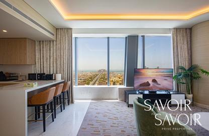 Apartment - 1 - 2 for rent in The Palm Tower - Palm Jumeirah - Dubai