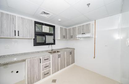 Apartment - 1 Bedroom - 2 Bathrooms for rent in Al Qulaya'ah - Al Sharq - Sharjah